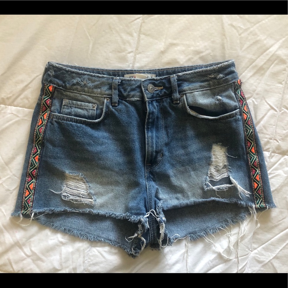 H&M x Coachella high-waisted shorts